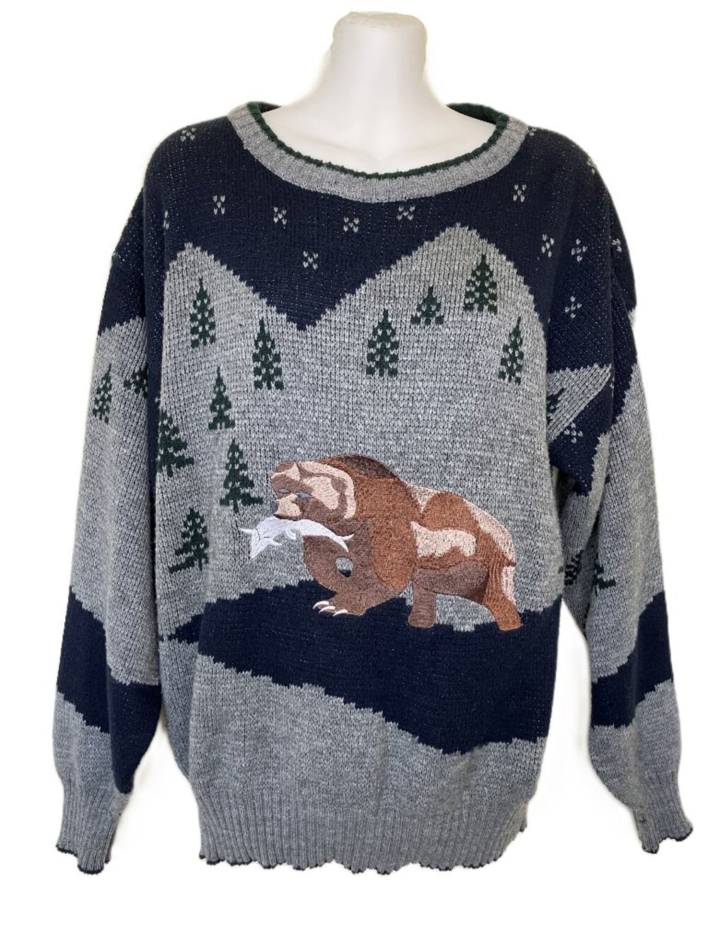 Cricketeer Pullover Sweater Embroidered Bear Acrylic Knit Vintage 90s